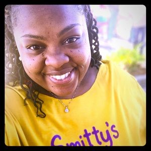 Meet your Posher, Farrah